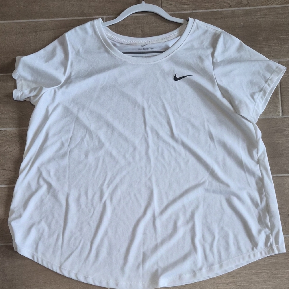 Nike White Short Sleeve Tee with Black Swoosh